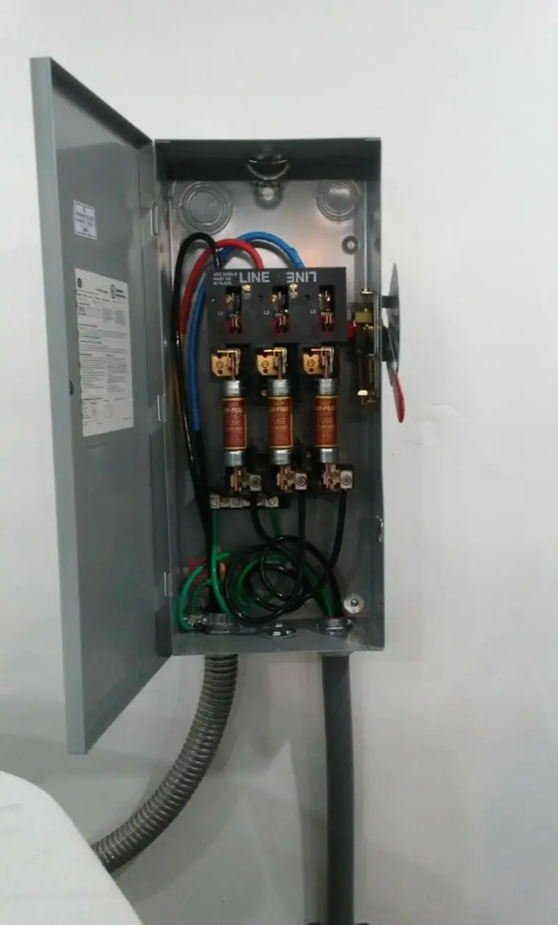 Three-phase disconnect switch installed for Electrical Wiring & Rewiring in Valinda